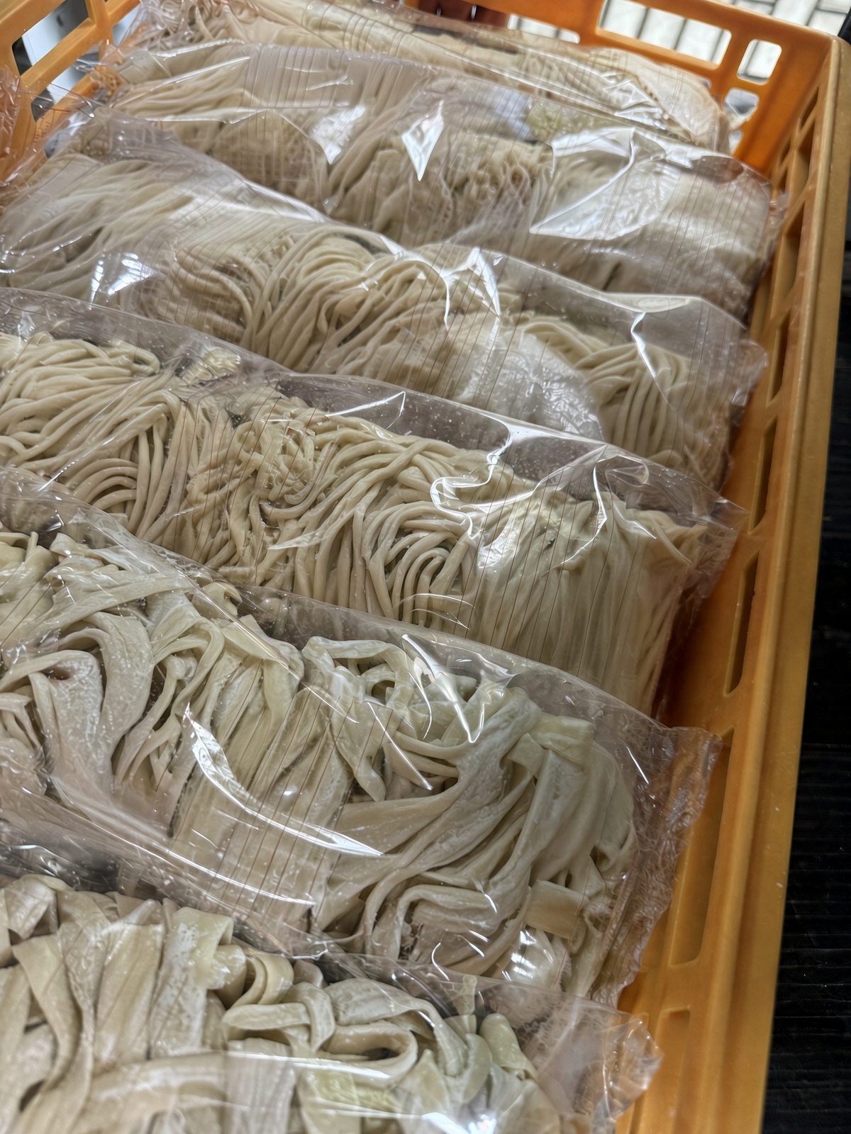 麺の配送